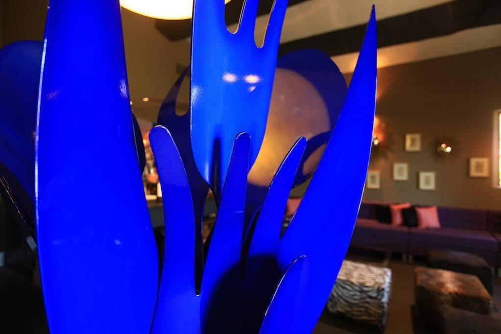 Hotel Auberge La Feniere - Les Collectionneurs Cadenet Bagian luar foto