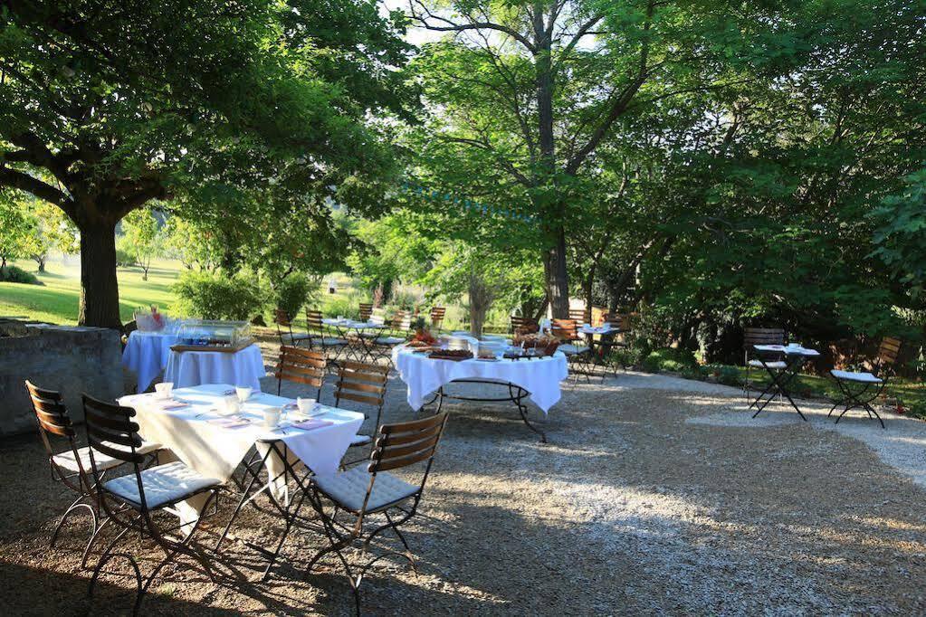 Hotel Auberge La Feniere - Les Collectionneurs Cadenet Bagian luar foto