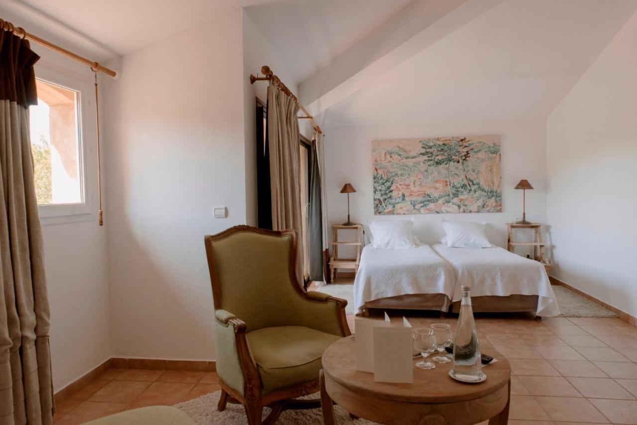 Hotel Auberge La Feniere - Les Collectionneurs Cadenet Ruang foto